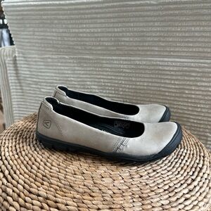 Keen Women's Tan Slip-On Flats